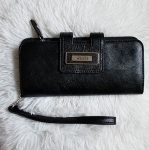 Kenneth Cole Reaction Black Leather Wristlet